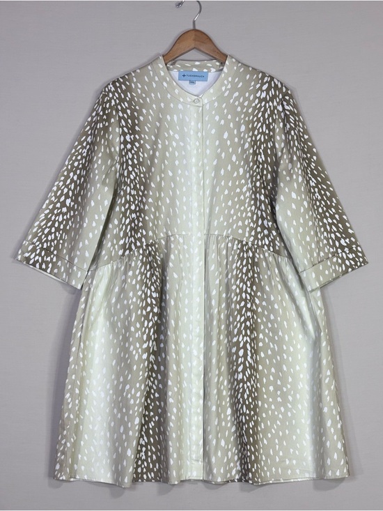 Tuckernuck Dresses & Skirts - Tuckernuck XXL Mini Dress Green White Print Swing Tiered Statement